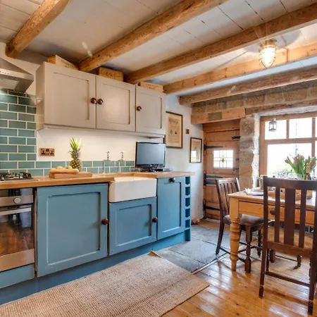 2 Bed In Whitby Oc-r038 度假居 *