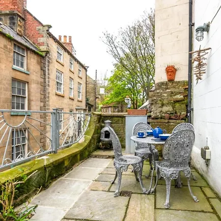 Semesterbostad 2 Bed In Whitby Oc-r038 *