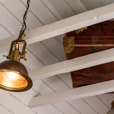 2 Bed In Whitby Oc-r038