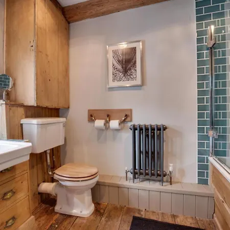 2 Bed In Whitby Oc-r038 Дом отдыха *