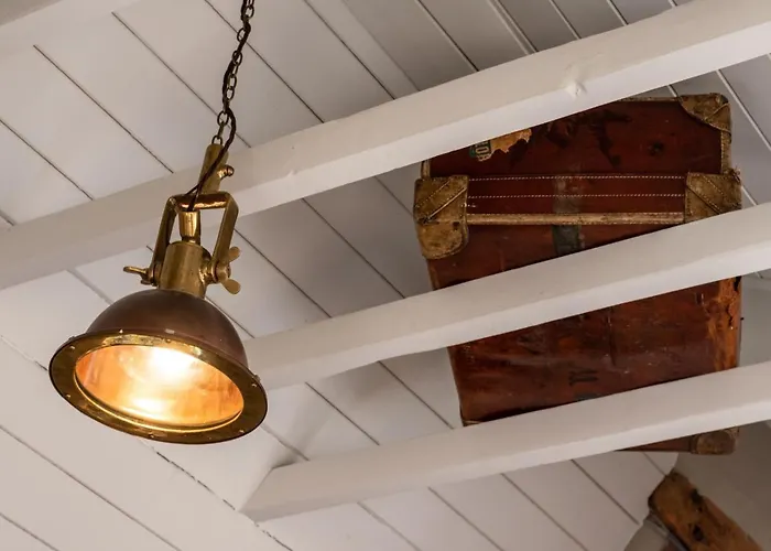 2 Bed In Whitby Oc-r038