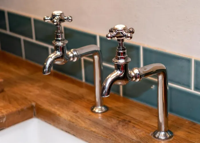 2 Bed In Whitby Oc-r038