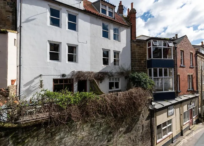 2 Bed In Whitby Oc-r038 * Robin Hood's Bay